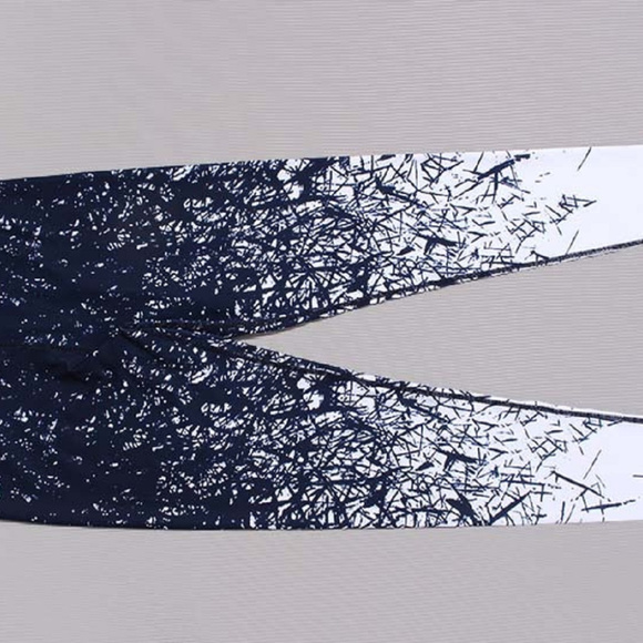 Blue & White sublimation pattern leggings - Picture 6 of 8